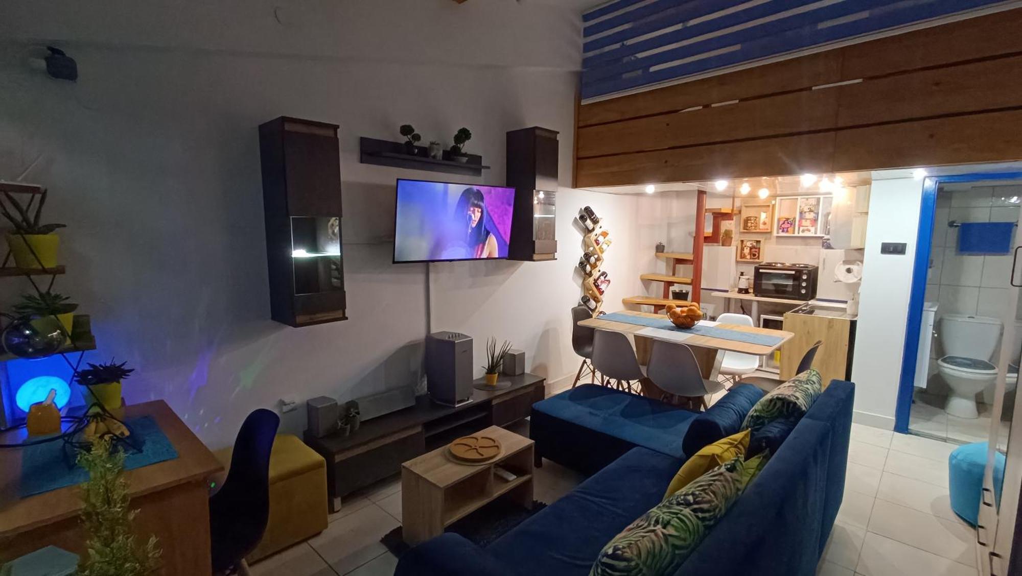 Nitro Inn - Premium Apartments - Wine Tasting - Souvenir - Art Gallery - Private Guided Tours - Relaxing - Romantic 斯科普里 外观 照片